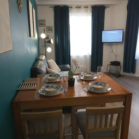 Appartement Le Vitoria- - Gare - Ferry - Eurotunnel Calais